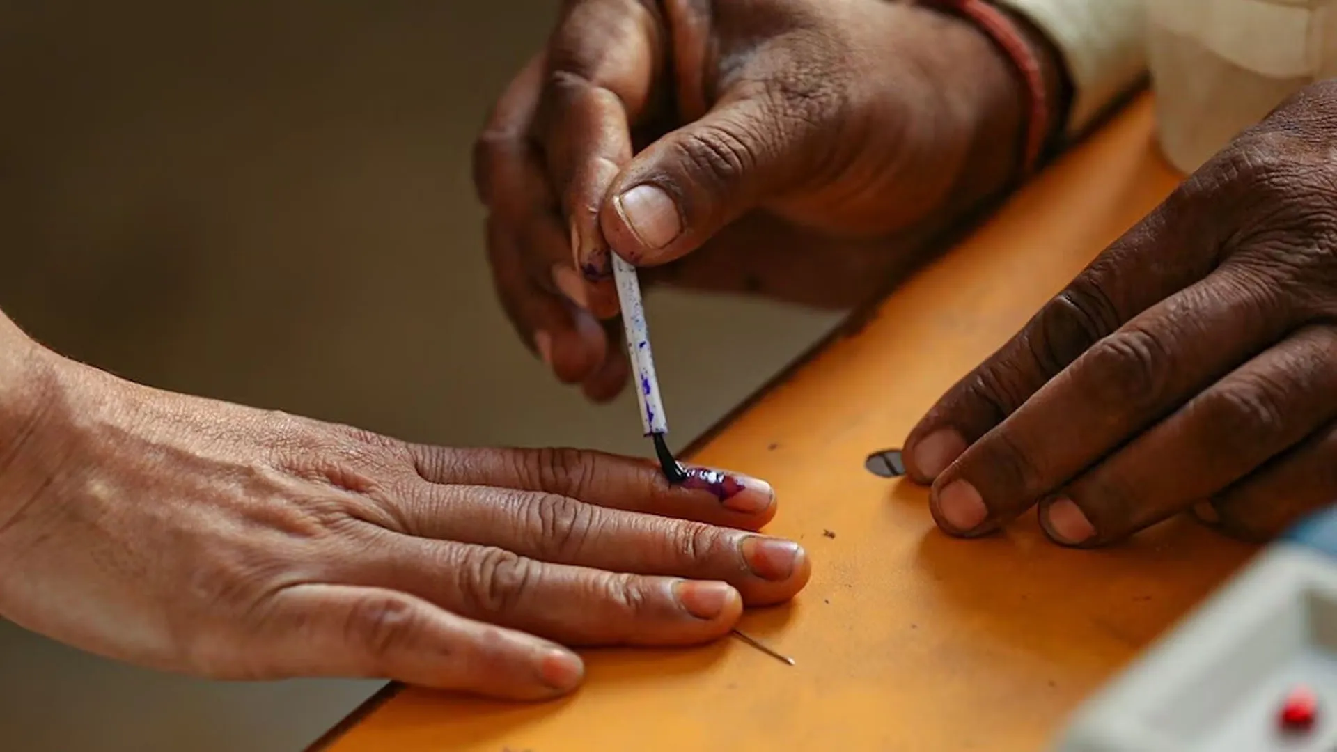 Bareilly: फरीदपुर उपचुनाव...प्रशासन और भाजपा नेताओं ने शुरू की तैयारी