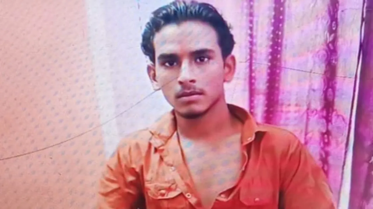 कानपुर : कनपटी में गोली मारकर वेल्डिंग कारीगर ने दी जान, एडीसीपी ने की घटना स्थल की जांच  