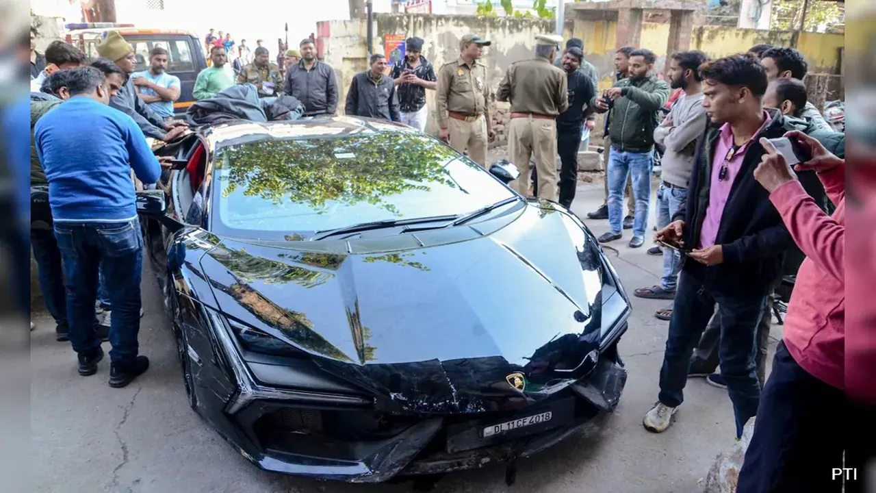 कानपुर लैंबॉर्गिनी हादसा : वकील ने शिवम के गाड़ी न चलाने का किया दावा, पुलिस ने इसे नकारा 