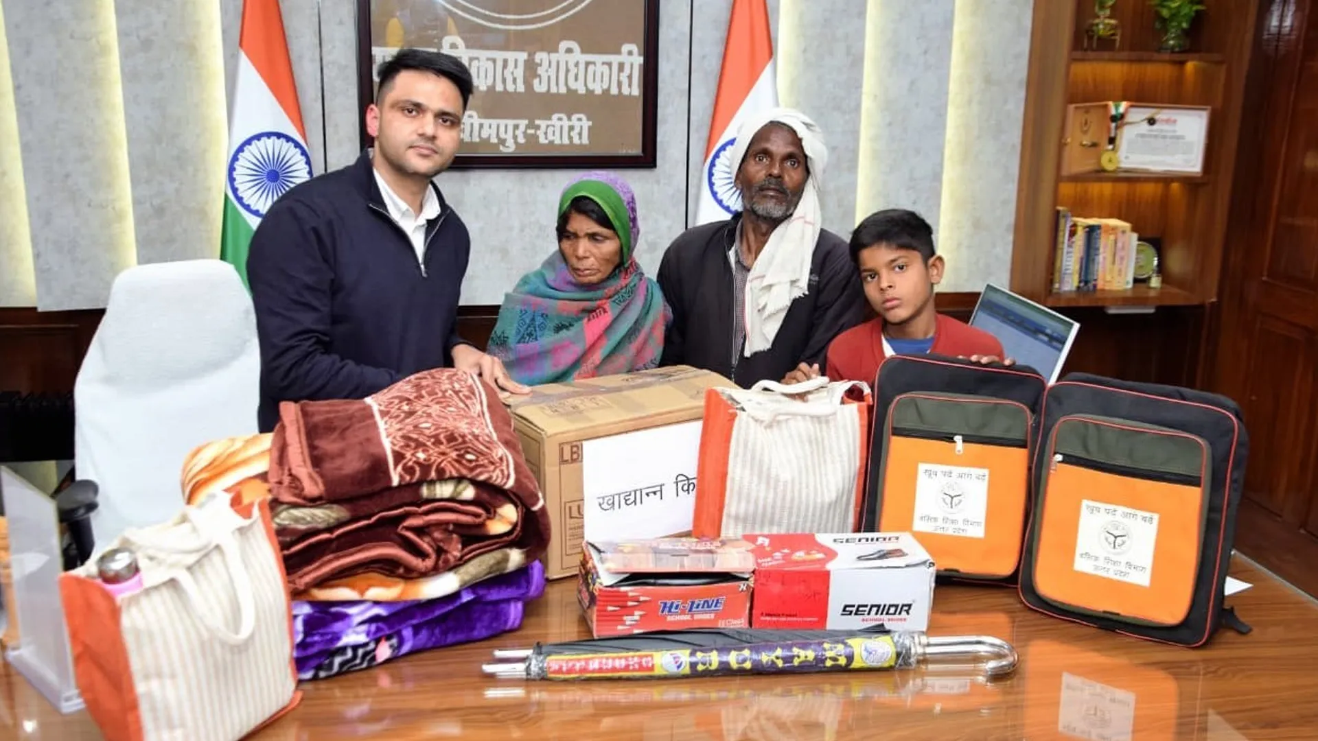 लखीमपुर खीरी : मुख्यमंत्री दरबार में अनाथ बच्चों की हुई सुनवाई, मिली मदद
