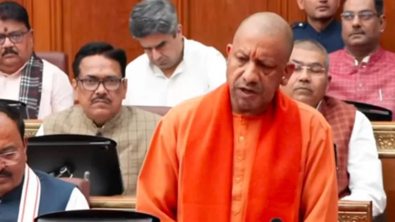 UP Budget Session : विधान परिषद में बोले सीएम योगी- प्रतिपक्ष से सम्मान की उम्मीद करना बेवकूफी