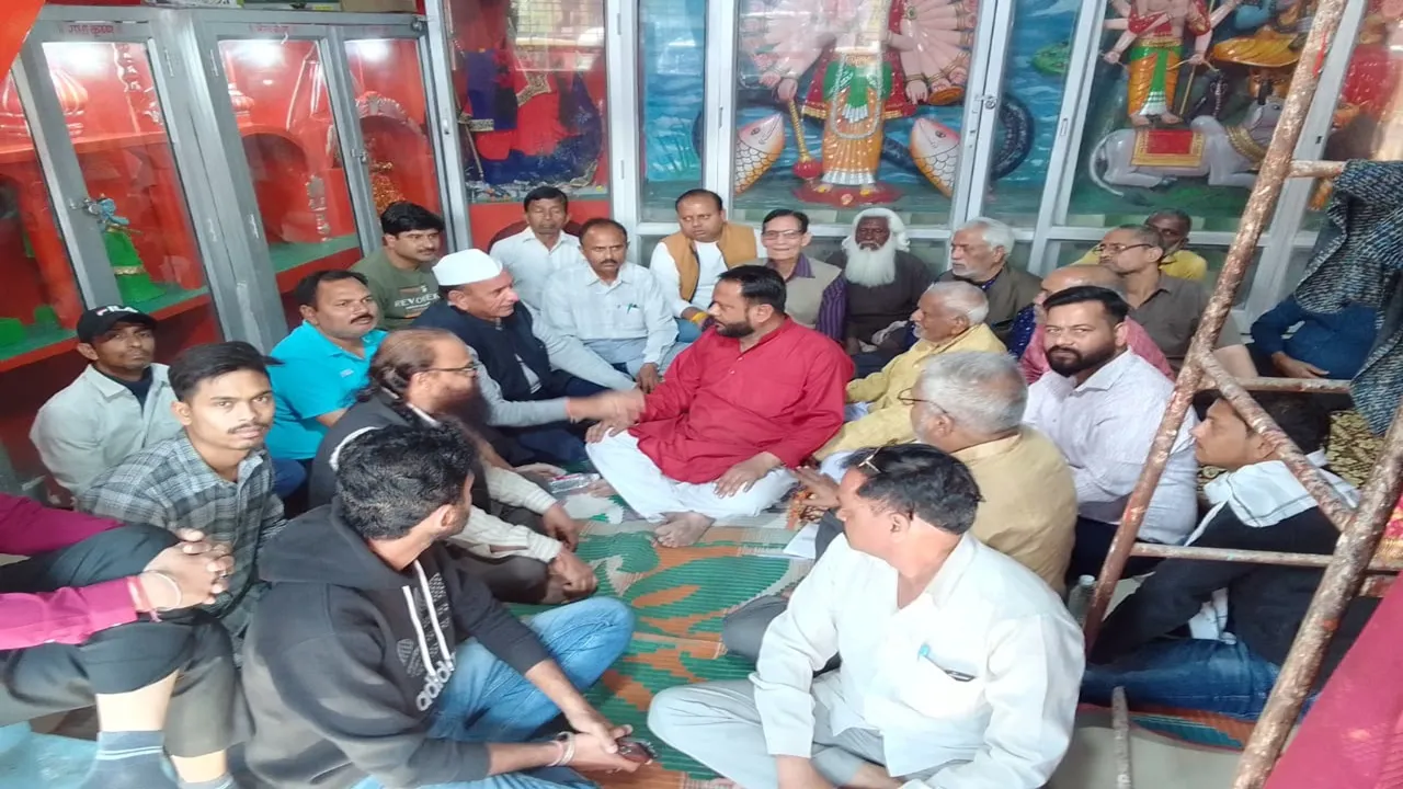 कानपुर : कांग्रेस ने किया मूर्ति हटाने का विरोध, आन्दोलन की दी चेतावनी