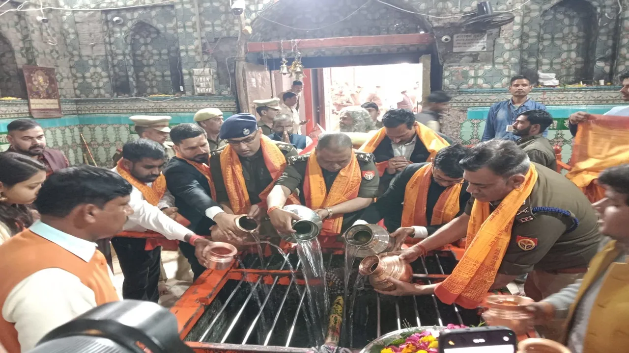 बाराबंकी : मंडलायुक्त ने फाल्गुनी महाशिवरात्रि मेले का लिया जायजा, कहा- श्रद्धालुओं को किसी भी तरह की न हो असुविधा