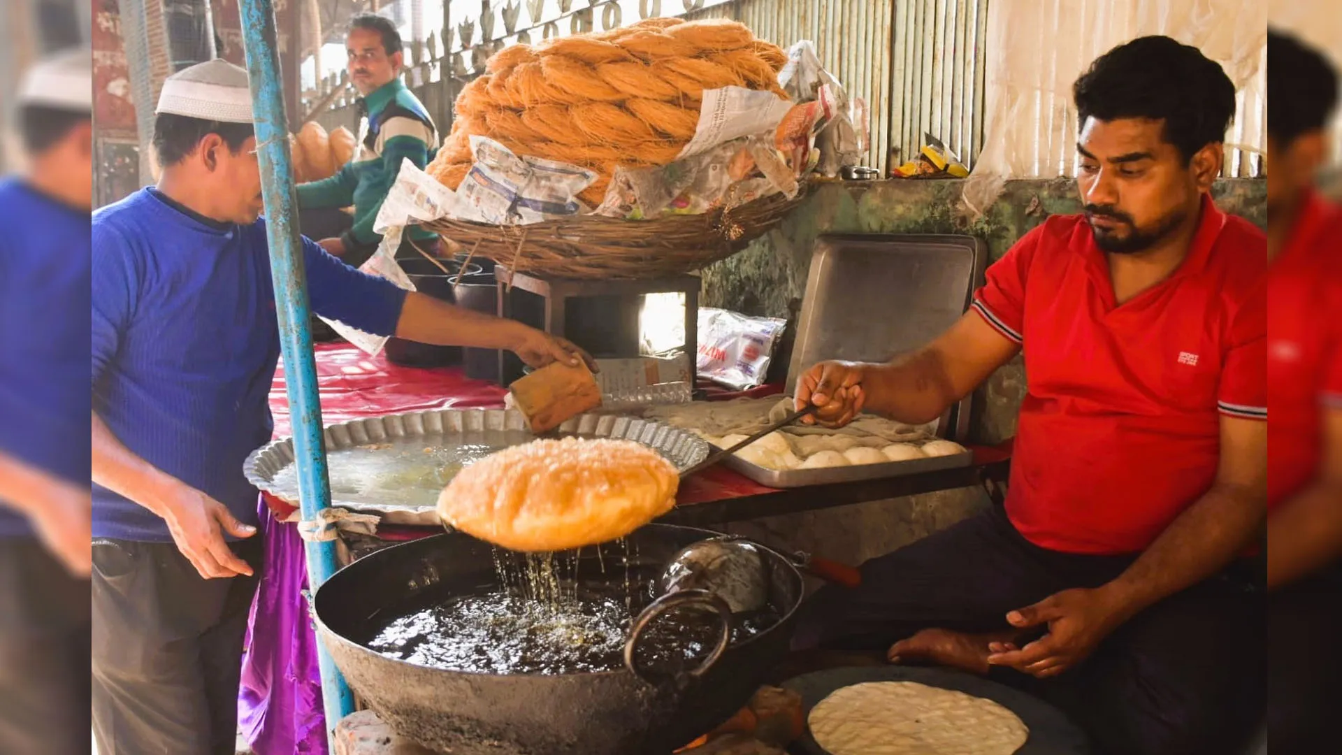 माह-ए-मुकद्दस रमजान: चांद के दीदार का इंतजार, बाजारों में चहल-पहल