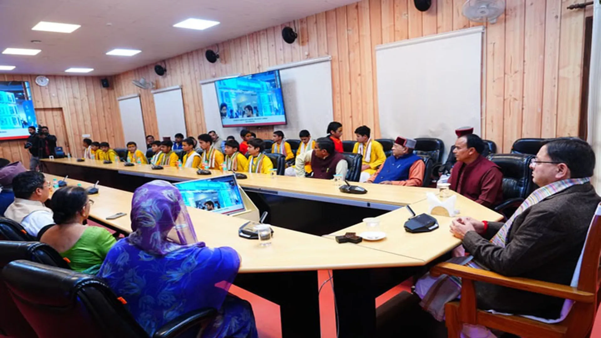 Uttrakhand: मुख्यमंत्री धामी बोले...मन की बात जन जन को प्रेरित करने वाला माध्यम