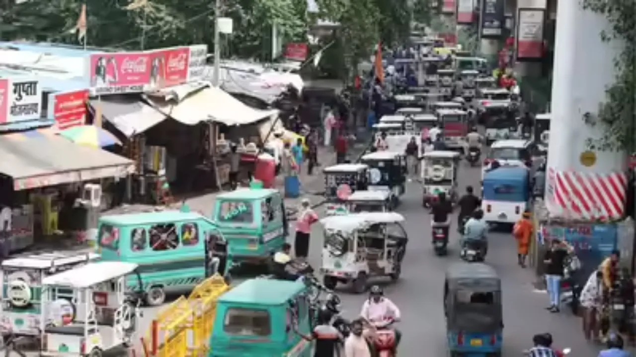 तीन साल बाद भी नगर निगम शुरू नहीं करवा पाया ऑटो-टेंपो स्टैंड, मुख्यमंत्री ने मई 2022 में अवैध स्टैंड हटाने के दिए थे निर्देश