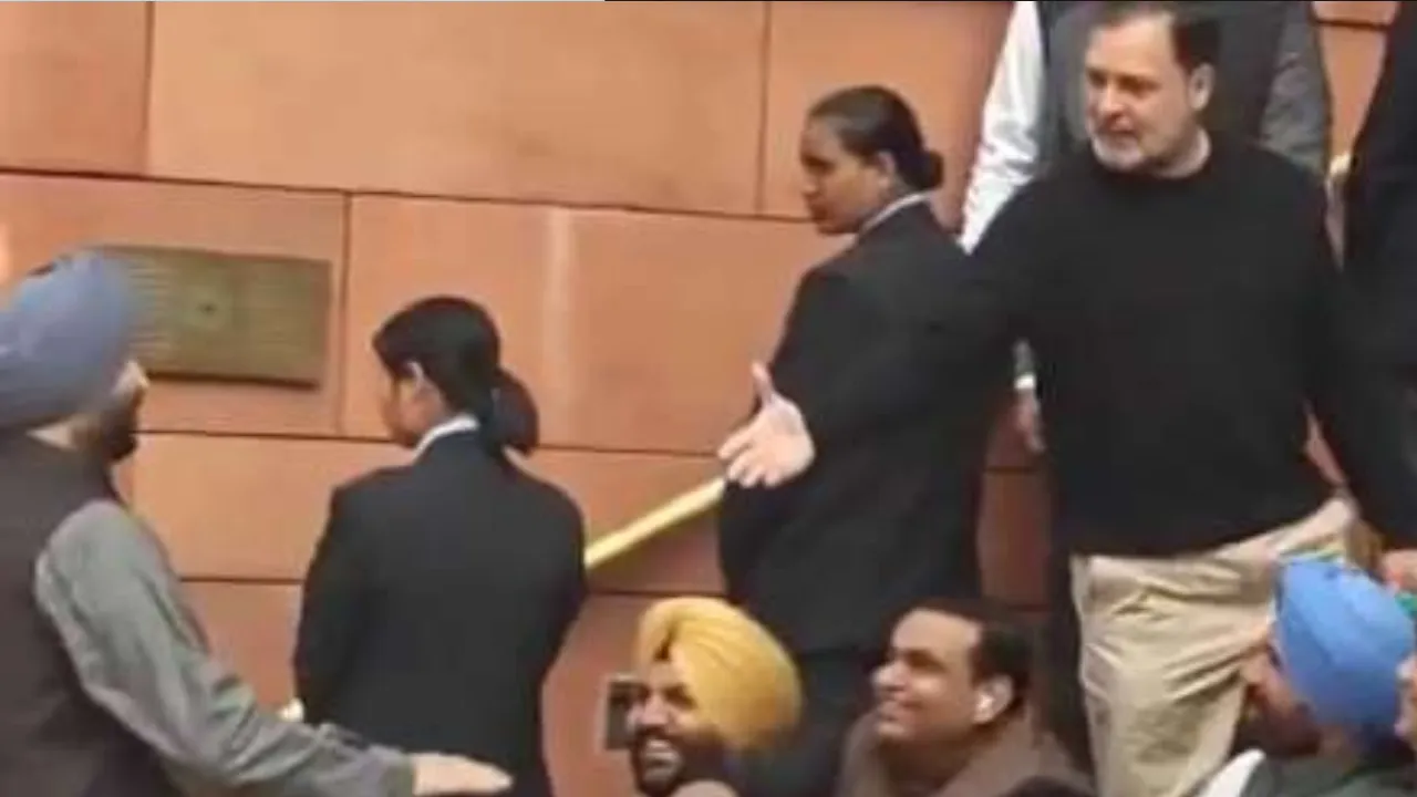 संसद परिसर में तीखी नोकझोंक, राहुल गांधी ने मंत्री रवनीत बिट्टू को बताया 'गद्दार'