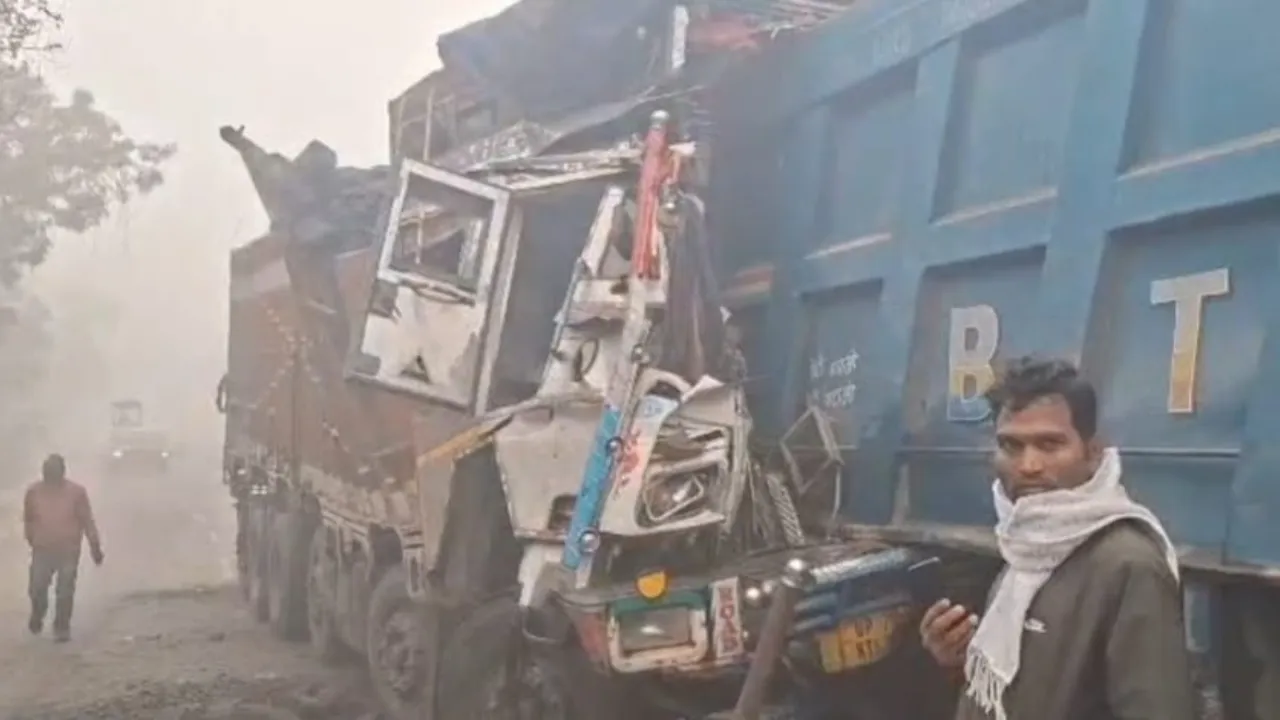 Raebareli News: खड़े डंपर में घुसा ट्रक, होमगार्ड की मौत...चालक का पैर कटा 