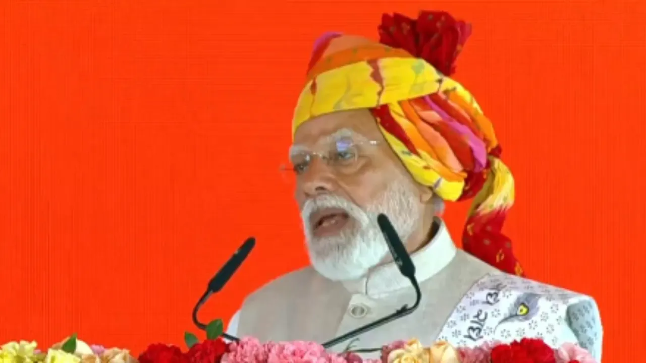 PM Modi Ajmer Visit: पीएम मोदी ने अजमेर में 16,686 करोड़ की विभिन्न विकास परियोजनाओं की दी सौगात, ये बड़े बदलाव शामिल