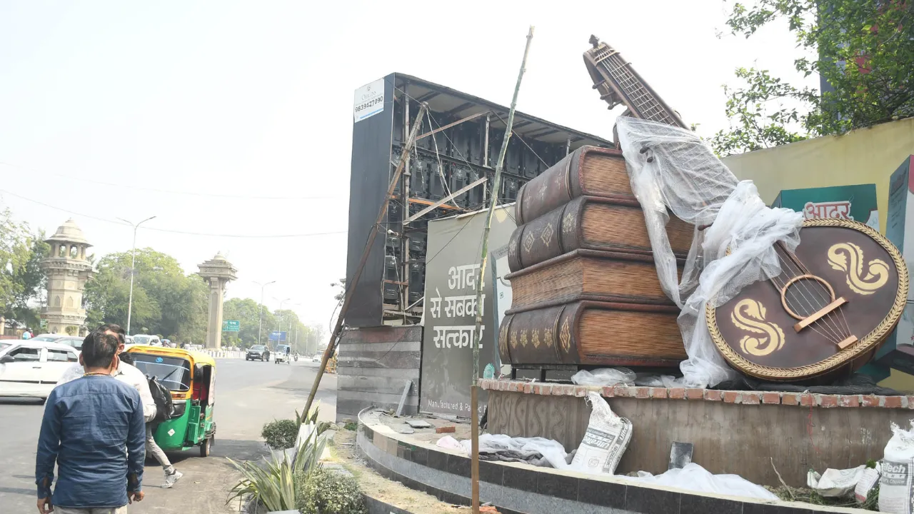 लखनऊ की सड़कें अब होंगी कला की गैलरी! एलडीए थीम आधारित स्कल्पचर से सजा रहा शहर के प्रमुख चौराहे