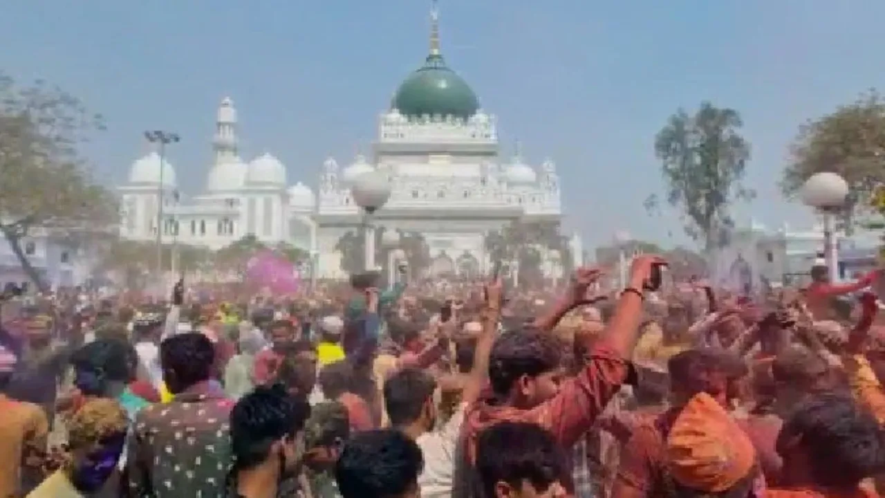 होली में हुड़दंग किया तो सीधे हवालातः पुलिस का अल्टीमेटम, उपद्रवियों पर 2 लाख का शिकंजा