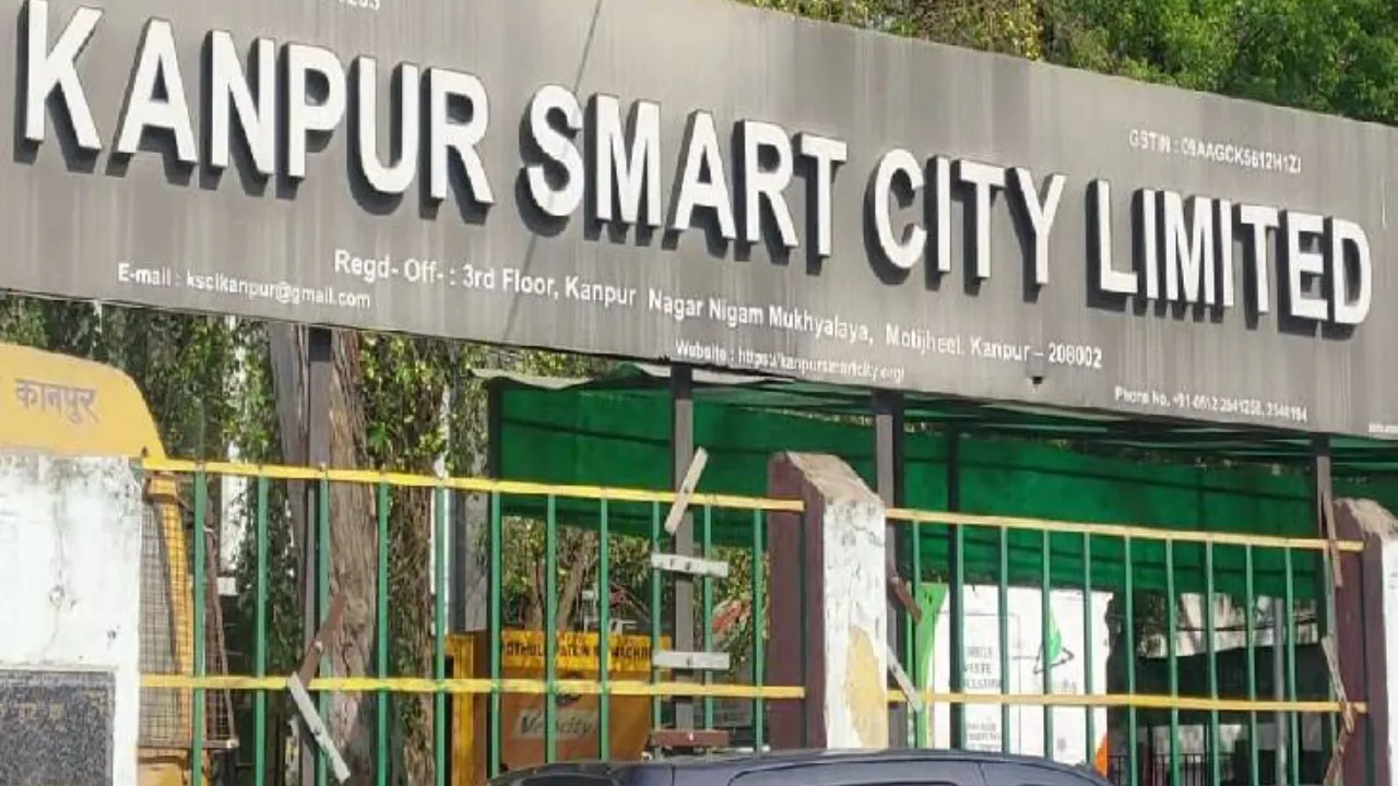 कानपुर में 'स्मार्ट' सिर्फ नाम का! अतिक्रमण ने फुटपाथ-नहर-पार्क छीन लिए, मेट्रो-सीवर काम के बीच जनता परेशान