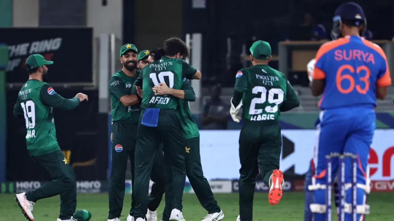 टी20 वर्ल्ड कप 2026 में इंडिया-पाकिस्तान मैच पर बवाल: BCCI ने ICC पर छोड़ा फैसला, राजीव शुक्ला बोले - 