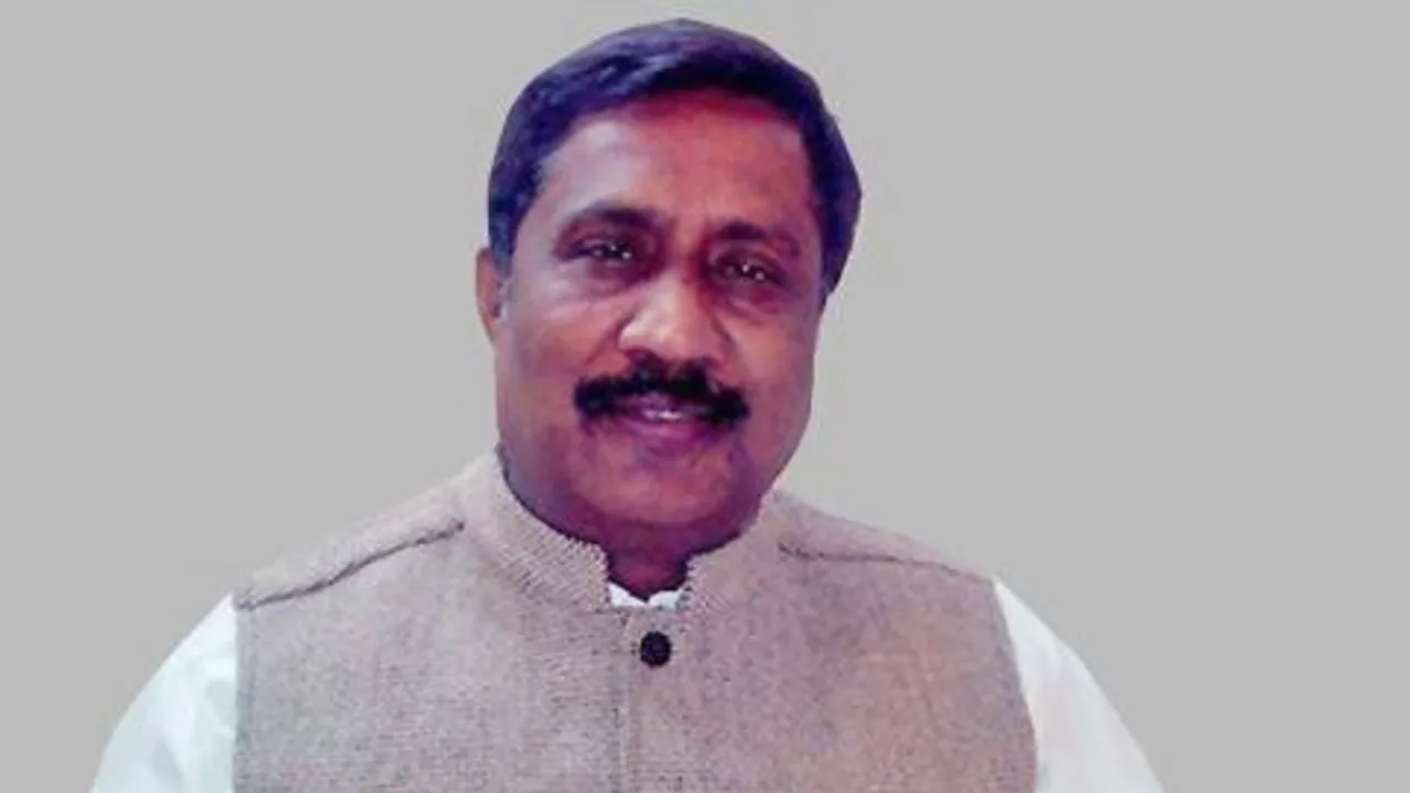 हापुड़ में पूर्व मंत्री मदन चौहान पर जानलेवा हमला... बाल-बाल बची जान, हमलावर फरार