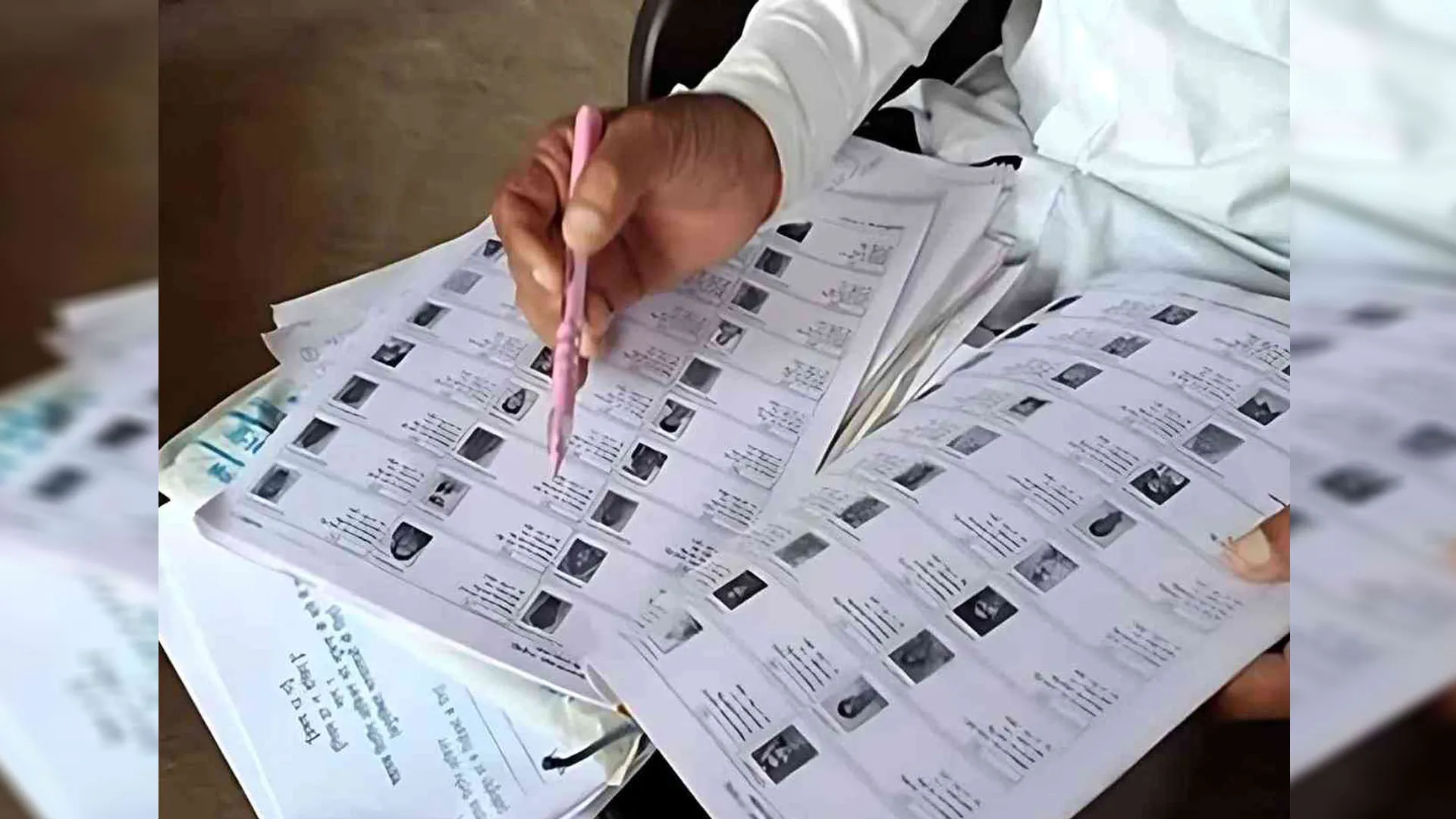 Uttrakhand: अल्मोड़ा में 95 फीसदी मतदाताओं की मैपिंग पूर्ण, बीएलए नियुक्ति में तेजी लाने की एडीएम ने की अपील