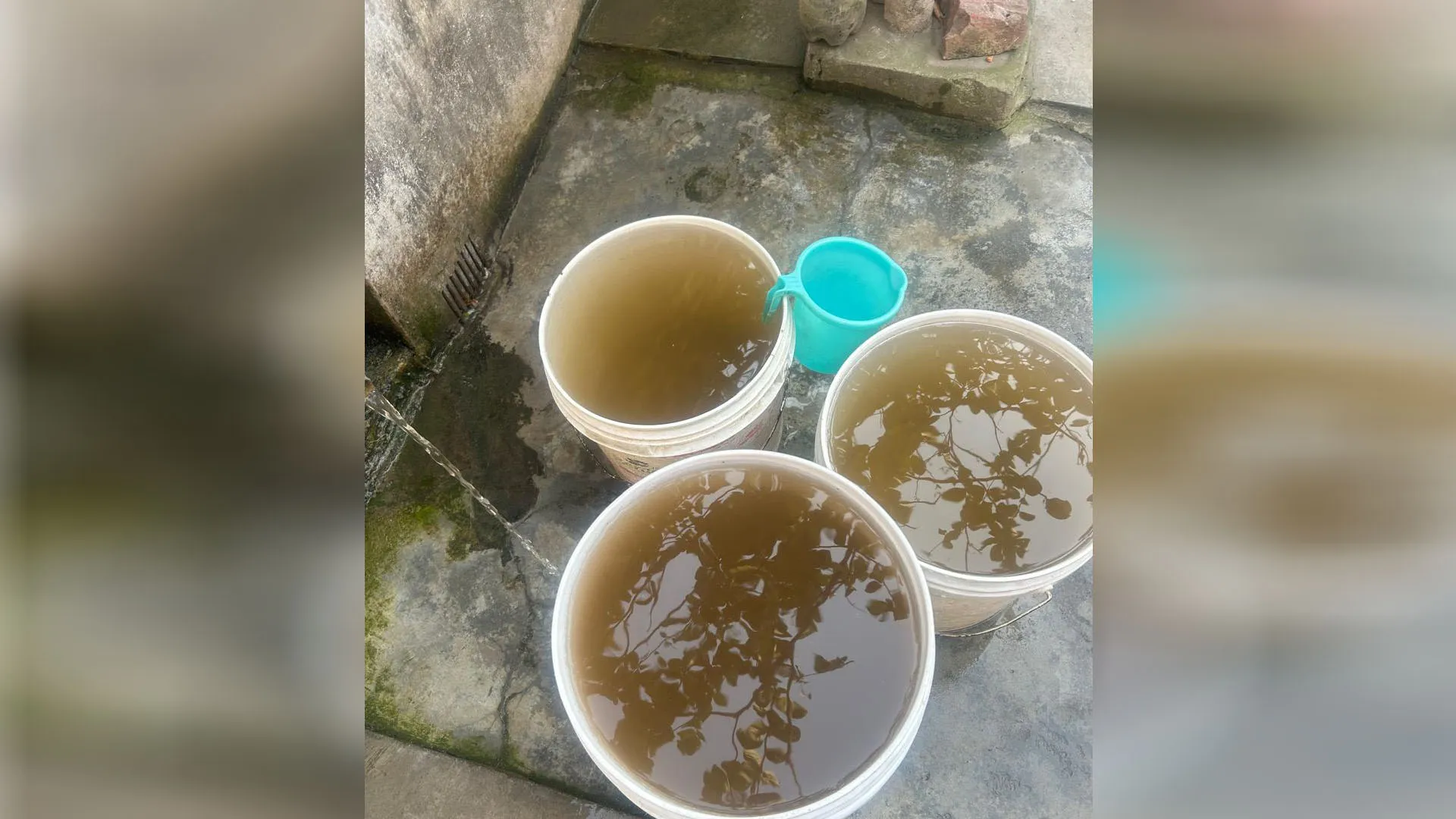 पेयजल लाइन में आया गंदा पानी: सरकारी क्वार्टरों में दोहराई जा रही इंदौर जैसी भूल