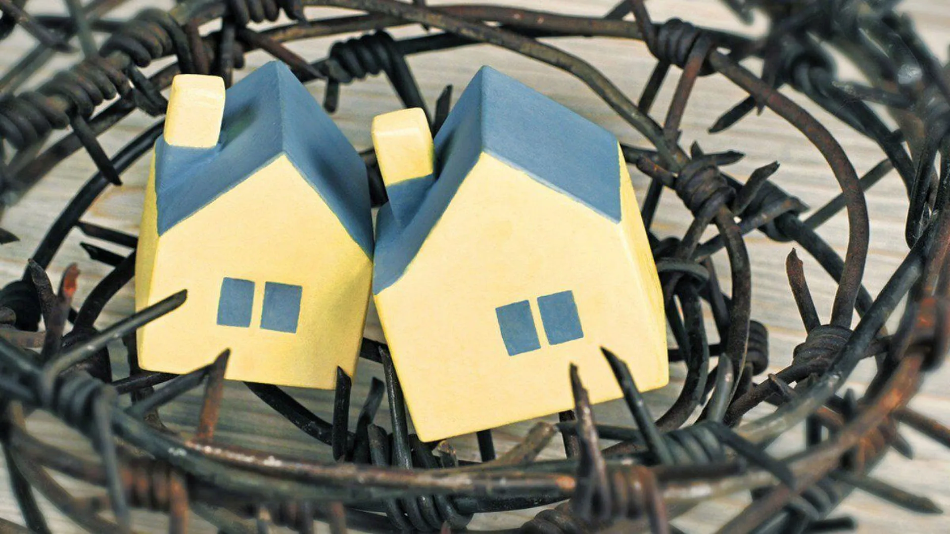 Bareilly: शत्रु संपत्ति पर बने हैं पुलिस थाना, स्कूल-मंदिर और कब्रिस्तान