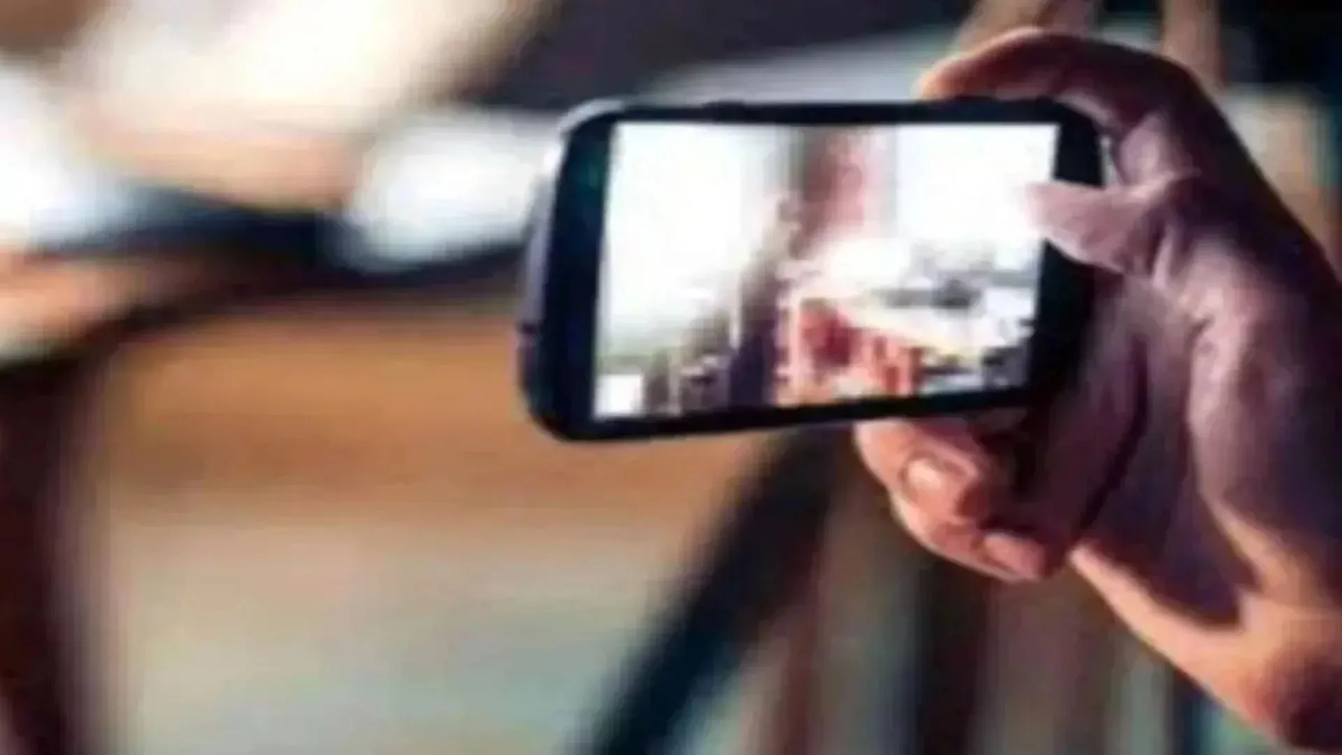 Moradabad: पति ने कर दिया पत्नी का अश्लील वीडियो वायरल, पुलिस ने दर्ज की FIR