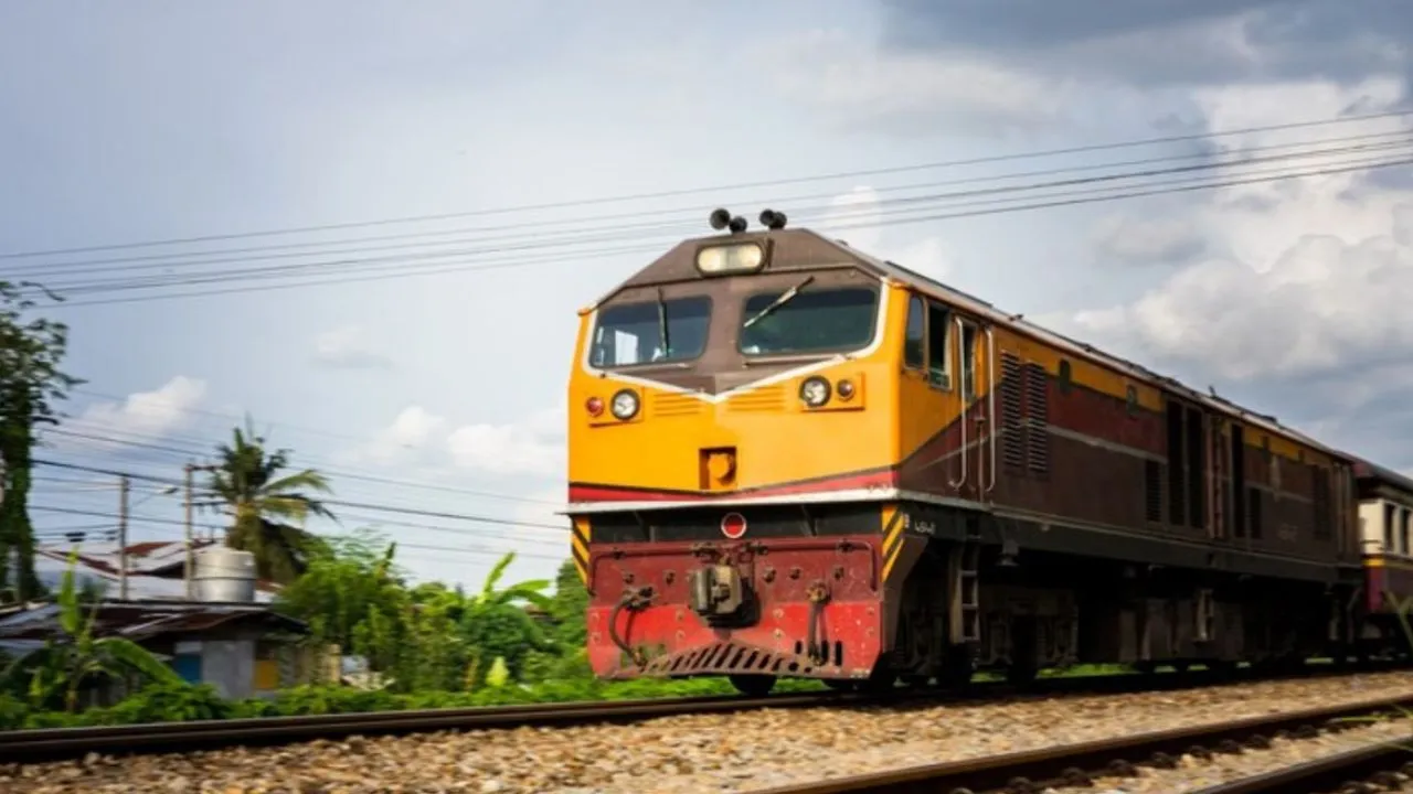 अब पीरुमदारा में भी रुकेगी उत्तराखंड संपर्क क्रांति एक्सप्रेस, रेलमंत्री ने दी मंजूरी 