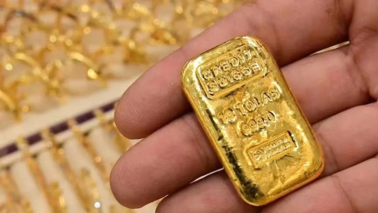   Gold Silver Price Crash सोना की चमक पड़ी फीकी, अंतरराष्ट्रीय बाजारों में मंदी के चलते आई बड़ी गिरावट