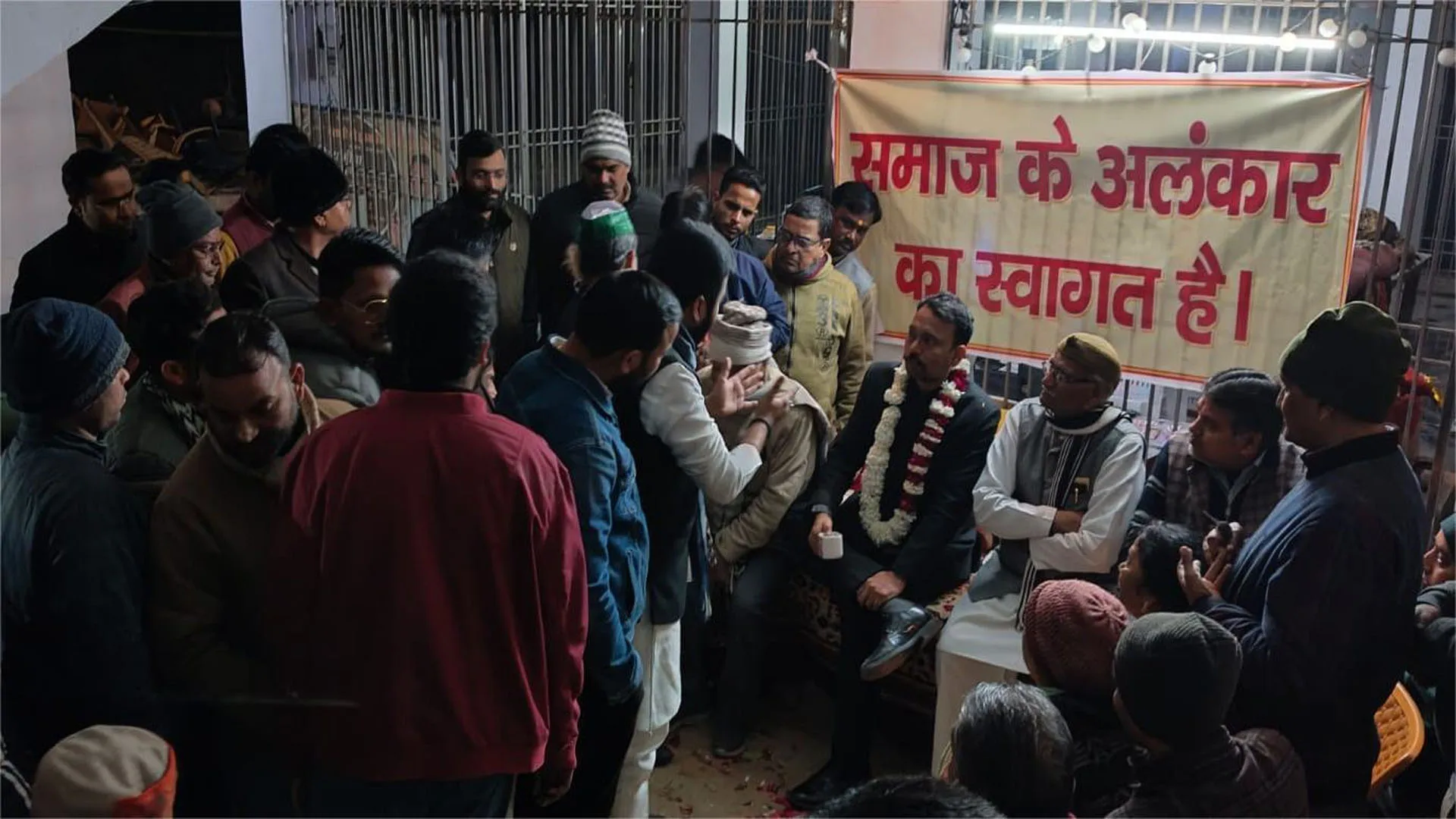 Bareilly : अलंकार अग्निहोत्री पहुंचे बरेली, 7 को दिल्ली कूच का ऐलान