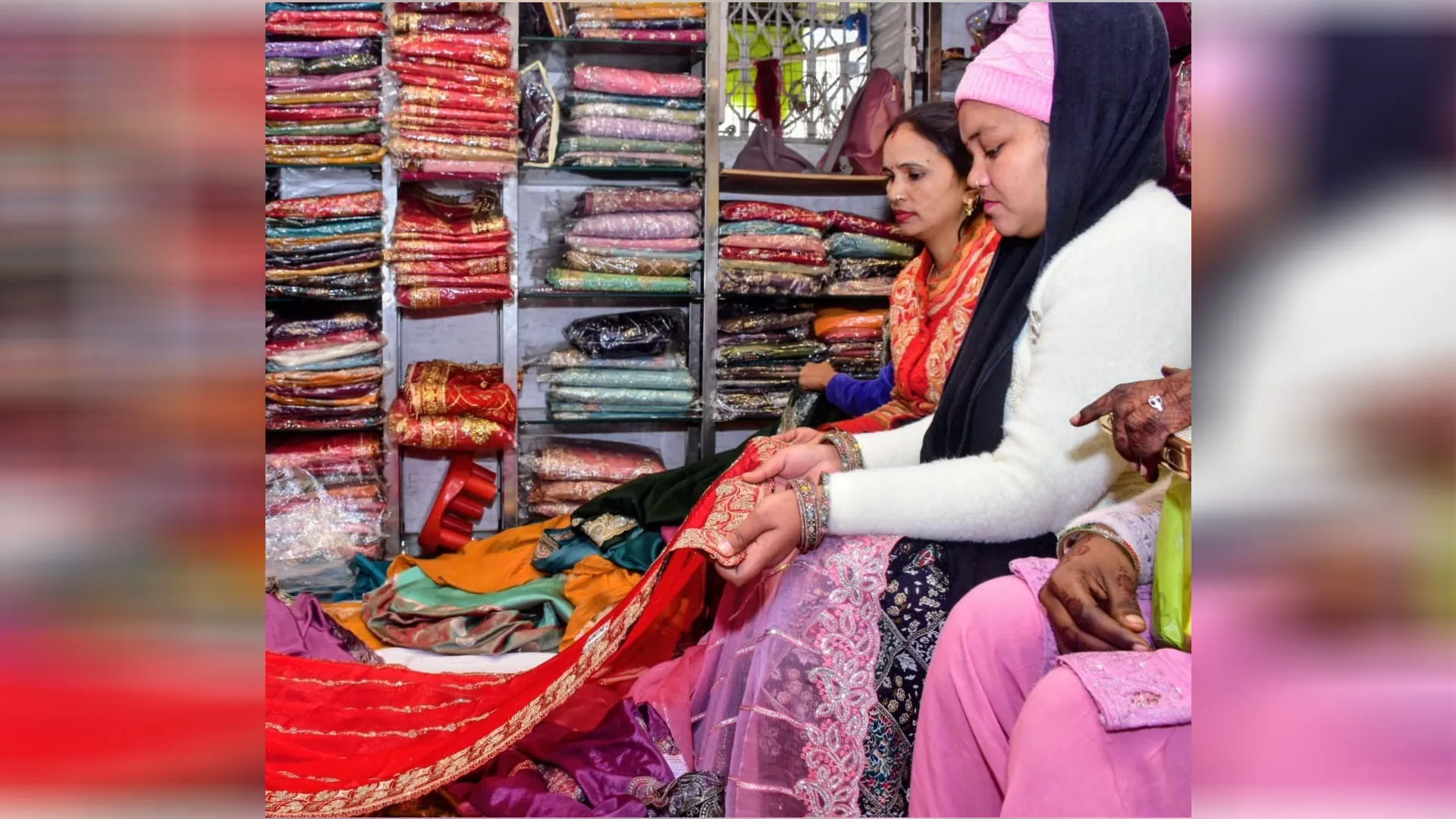 Moradabad: शुभ विवाह योगों से बाजारों में रौनक में लगे चार चांद