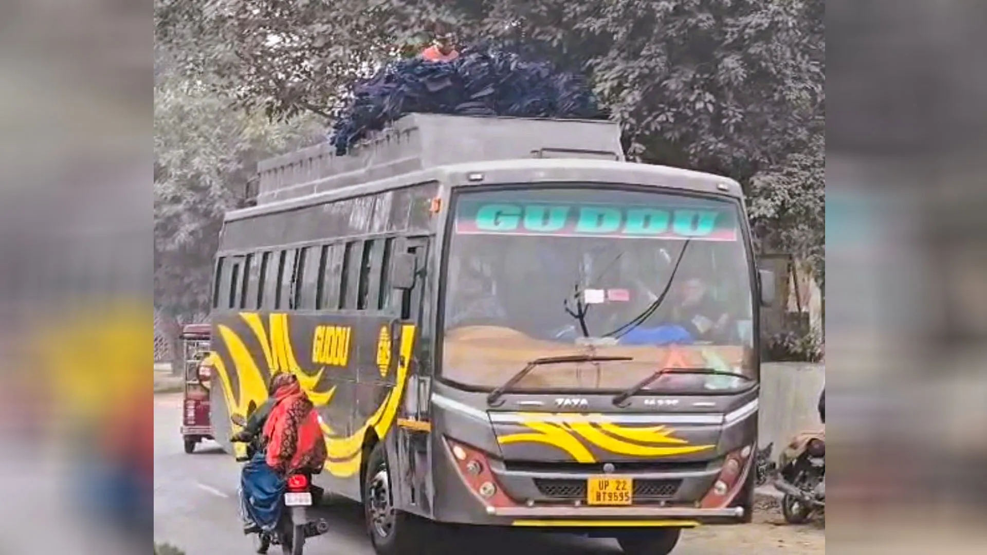 Moradabad: जीएसटी चोरी के साथ रोडवेज को पहुंचा रहे नुकसान