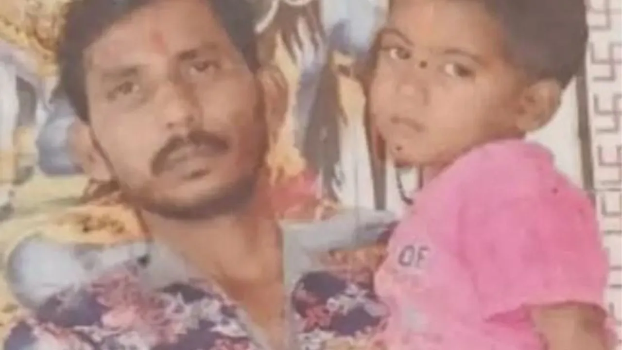  बाराबंकी में जली झोपड़ी... पशुपालक की मौत, परिवार में कोहराम...पुलिस ने शुरू की जांच   