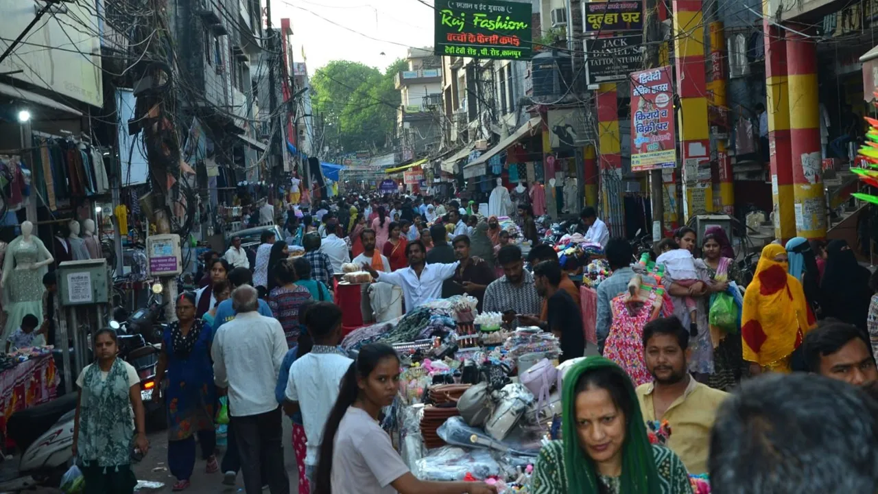 कानपुर : नगर आयुक्त का निर्देश बेअसर, नहीं हटा अतिक्रमण