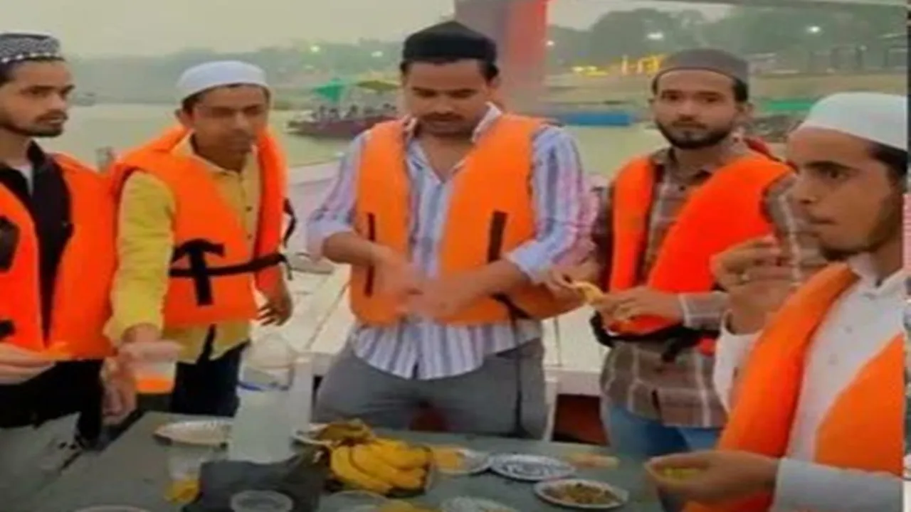 वाराणसी : गंगा नदी में नाव पर इफ्तार के दौरान बिरयानी खाने का आरोप, 14 गिरफ्तार 