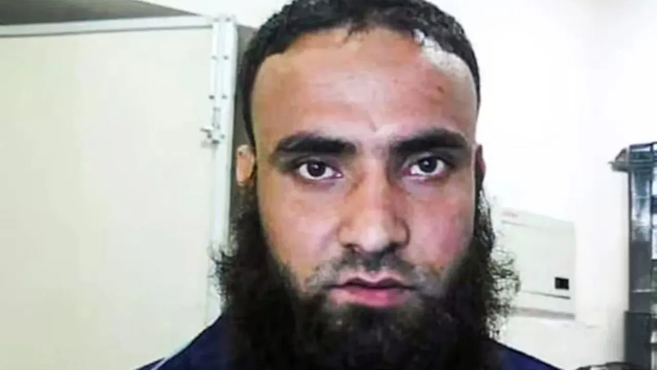 दिल्ली पुलिस की बड़ी कार्रवाई : ISI समर्थित आतंकी मॉड्यूल का भंडाफोड़, लश्कर-ए-तैयबा का हैंडलर शब्बीर गिरफ्तार