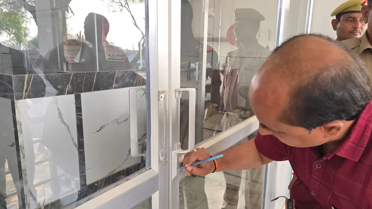 कानपुर : नर्वल में कई हॉस्पिटल पर छापा, बिना रजिस्ट्रेशन चल रहा अस्पताल सील