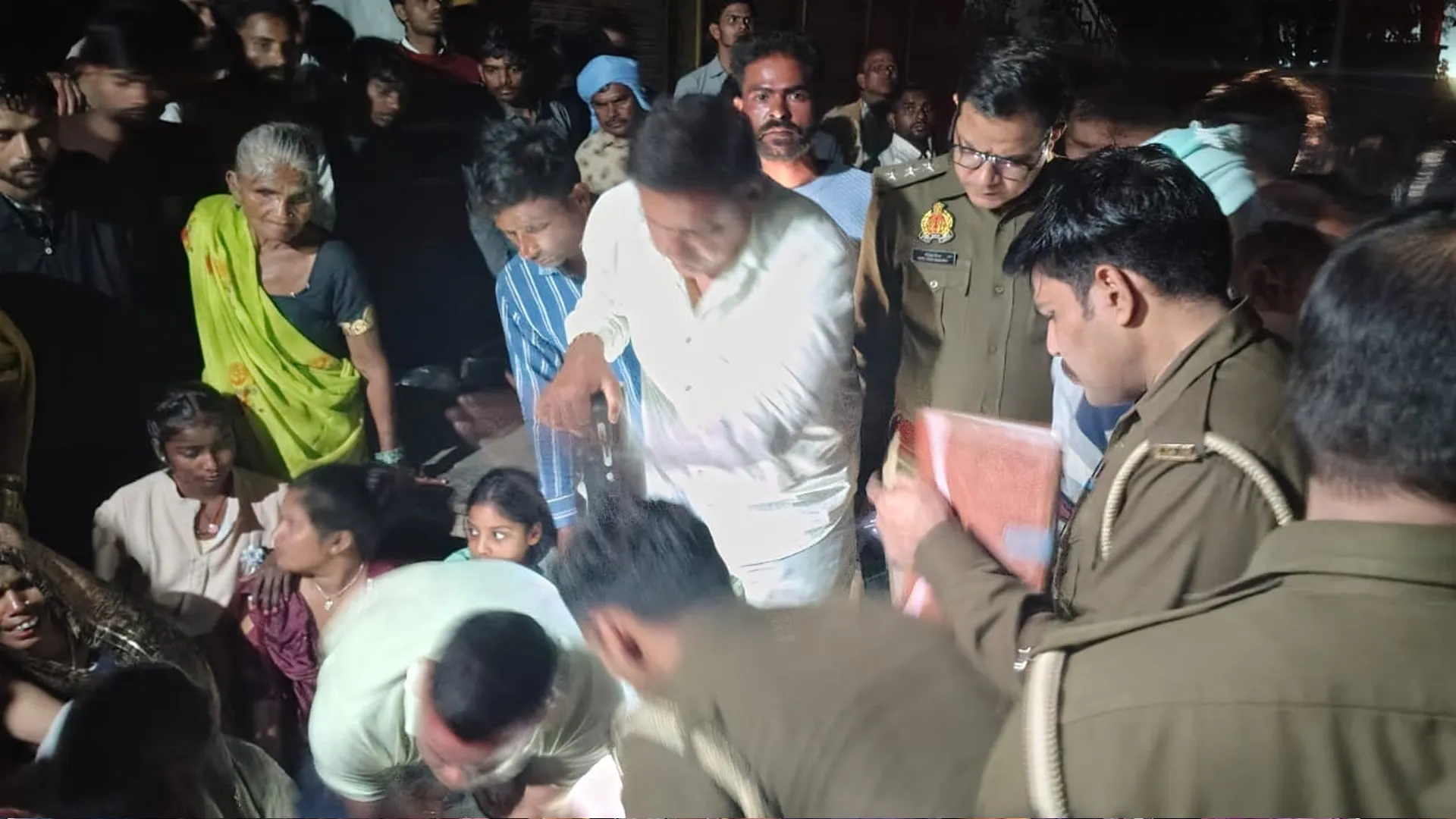 Bareilly : फंदे पर लटकता मिला टेंट कारोबारी का शव, हत्या की आशंका