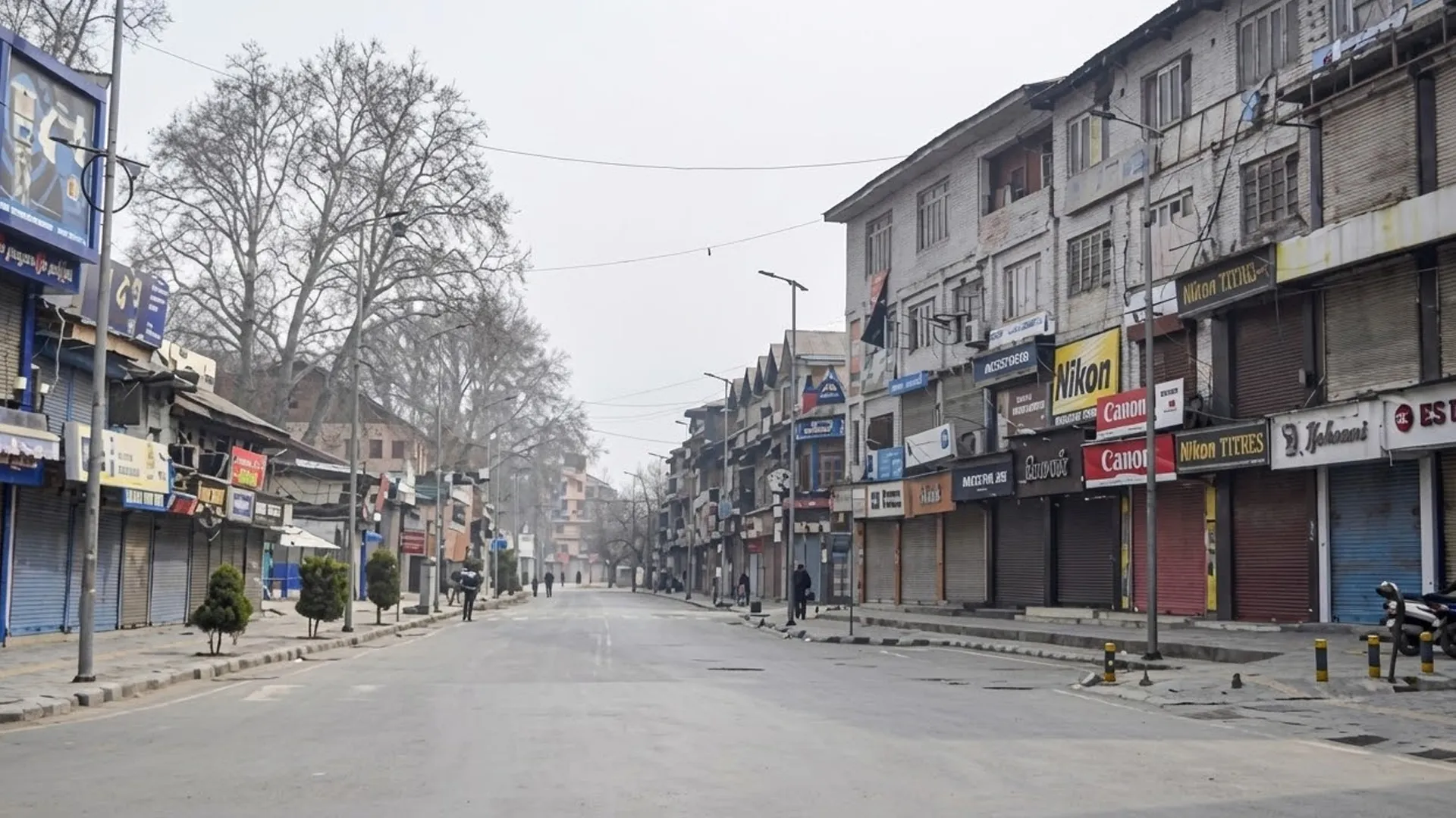 Uttrakhand : हल्द्वानी में अतिक्रमण के खिलाफ बड़ी कार्रवाई, ऊंचापुल चौराहे पर दो मकान ध्वस्त