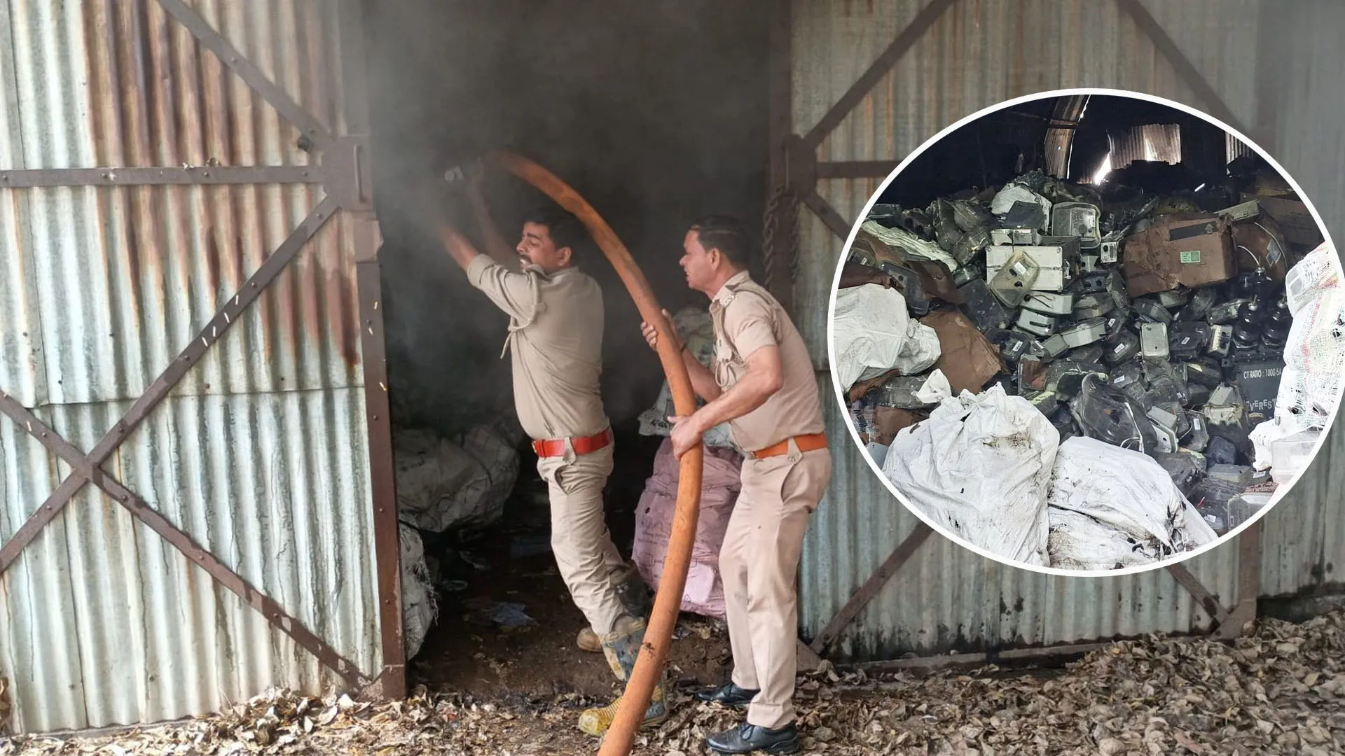 Bareilly:बिजली विभाग का गोदाम हुआ धुआं-धुआं...आग से हजारों पुराने मीटर जलकर राख