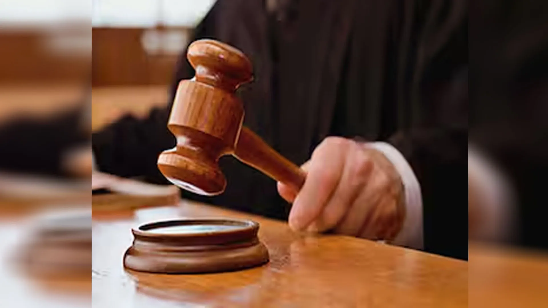 Moradabad: पूर्व डीआईजी पर हमले के 16 दोषियों को आजीवन कारावास की सजा, जुर्माना भी लगाया गया