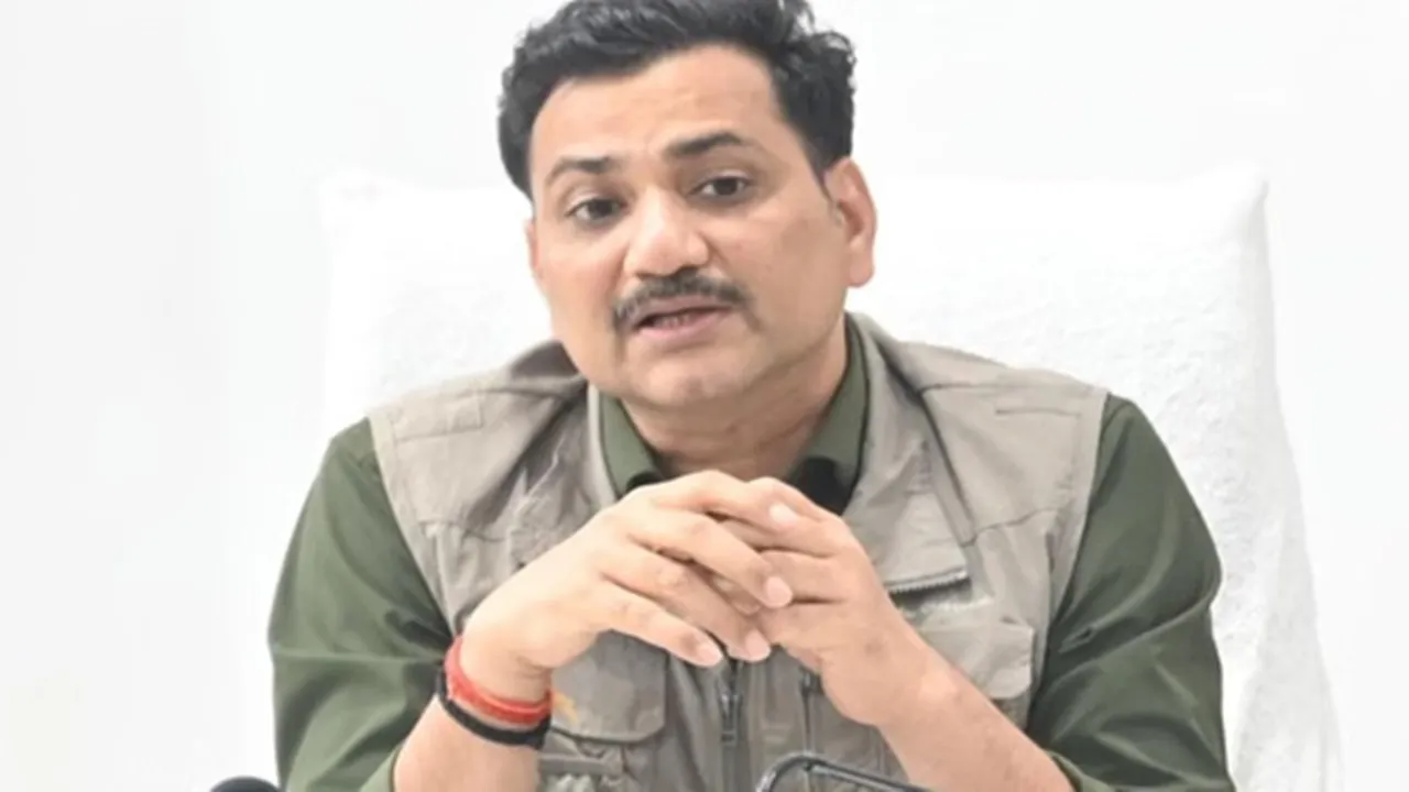 काशी में बिना रजिस्ट्रेशन नहीं चलेंगी नावें : पुलिस आयुक्त बोले- 7 दिन के भीतर कराएं पंजीकरण