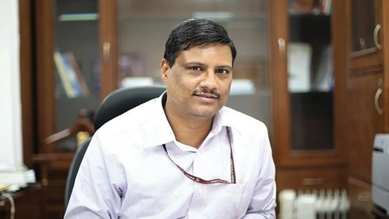 नोएडा : राया अर्बन सेंटर व हैरिटेज सिटी परियोजना का अपर मुख्य सचिव ने किया निरीक्षण, अधिकारियों को दिए जरूरी निर्देश 