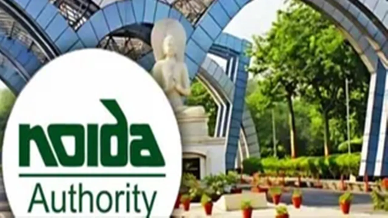 नोएडा : सफाई में लापरवाही पर 100 कर्मचारी हटाए, 15 ठेकेदार कंपनियों को नोटिस