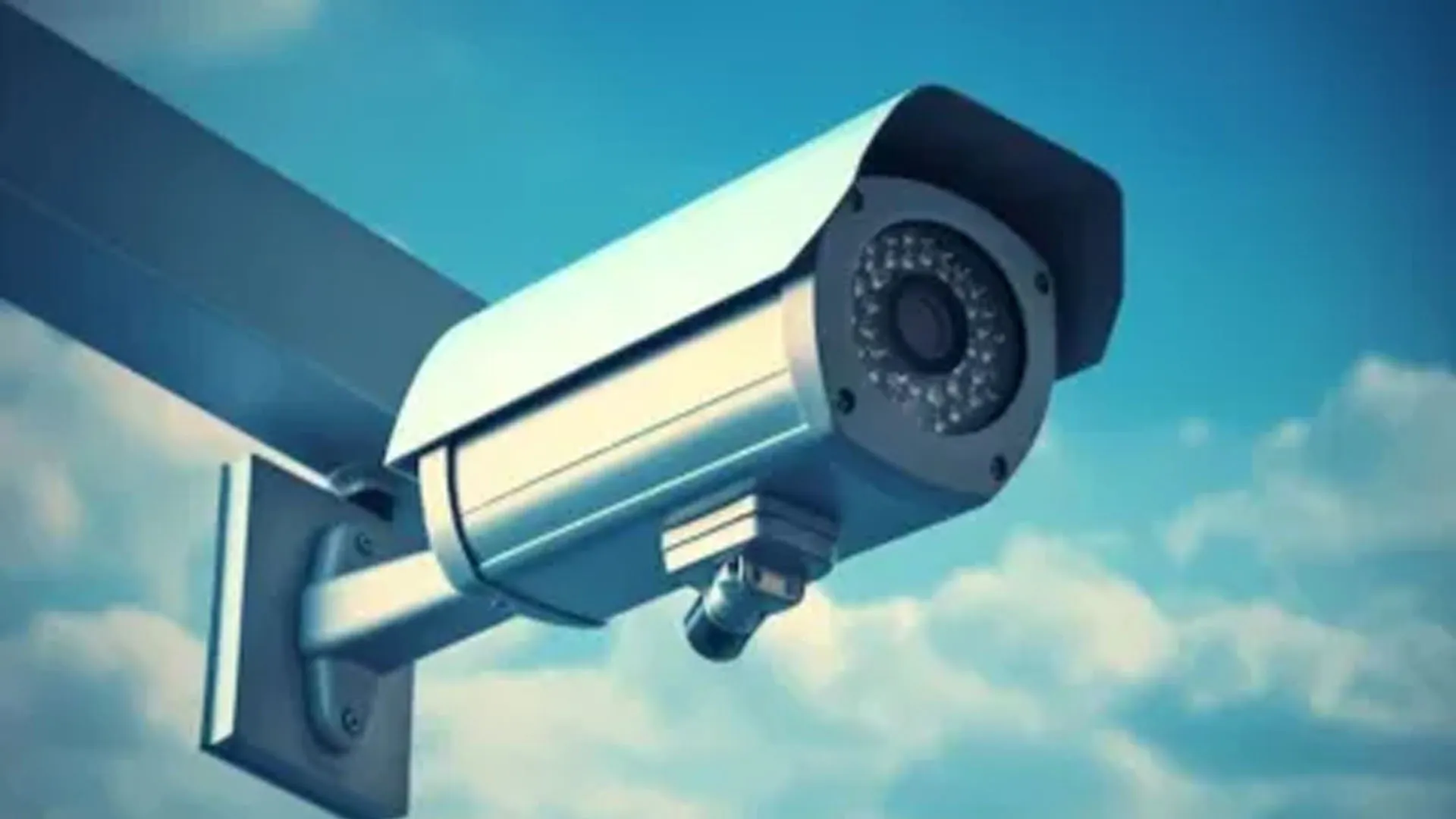 Bareilly : स्कूलों के आसपास लगेंगे स्पीड ब्रेकर और सीसीटीवी कैमरे