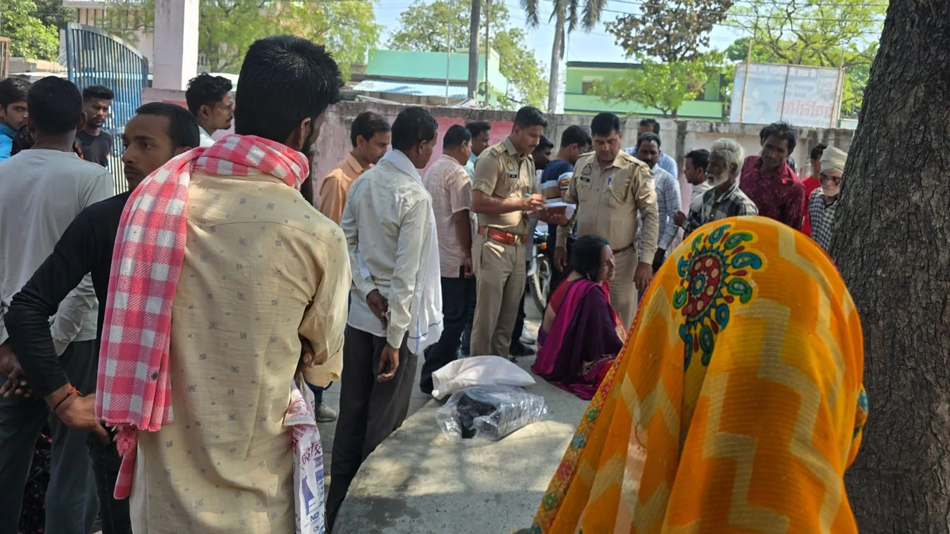 लखीमपुर खीरी: तेज रफ्तार ने छीनी एक की जिंदगी, दूसरा जिंदगी-मौत से जूझ रहा