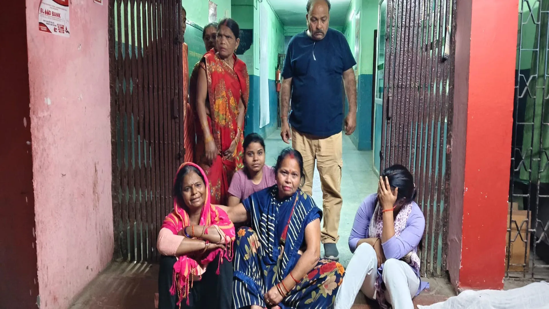 UP: सड़क हादसे ने उजाड़े दो परिवार...घर का एक लौता चिराग था सौरभ, 10 माह पहले घोड़ी चढ़ा था शिवम