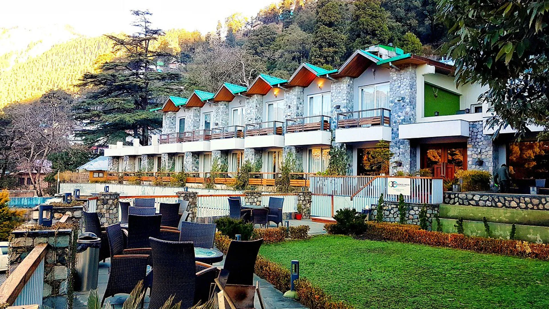 Uttrakhand: पर्यटन सीजन से पहले उत्तराखंड के होटल-रेस्टोरेंट व्यवसाय पर छाया संकट 