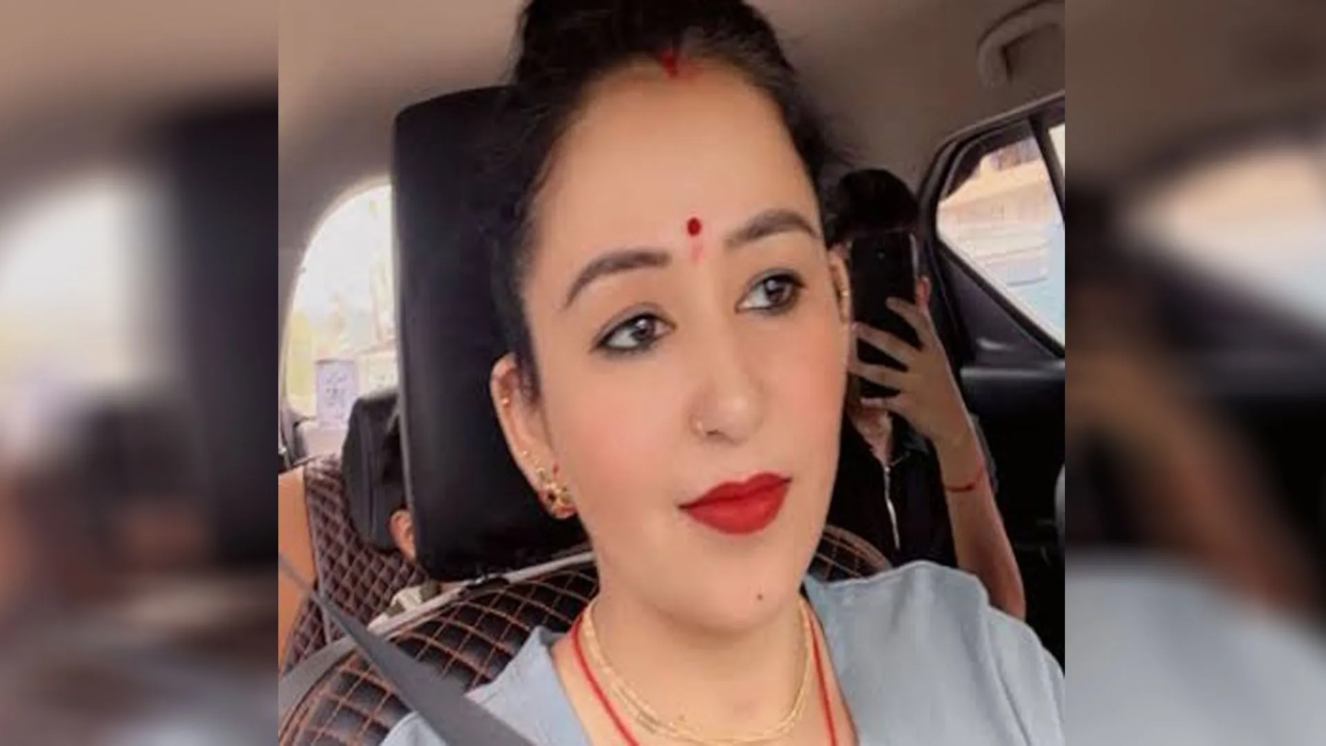 Uttrakhand:  पुलिस को देख पेड़ पर चढ़ी ब्लॉगर, गिरी नीचे गिरकर हुई घायल