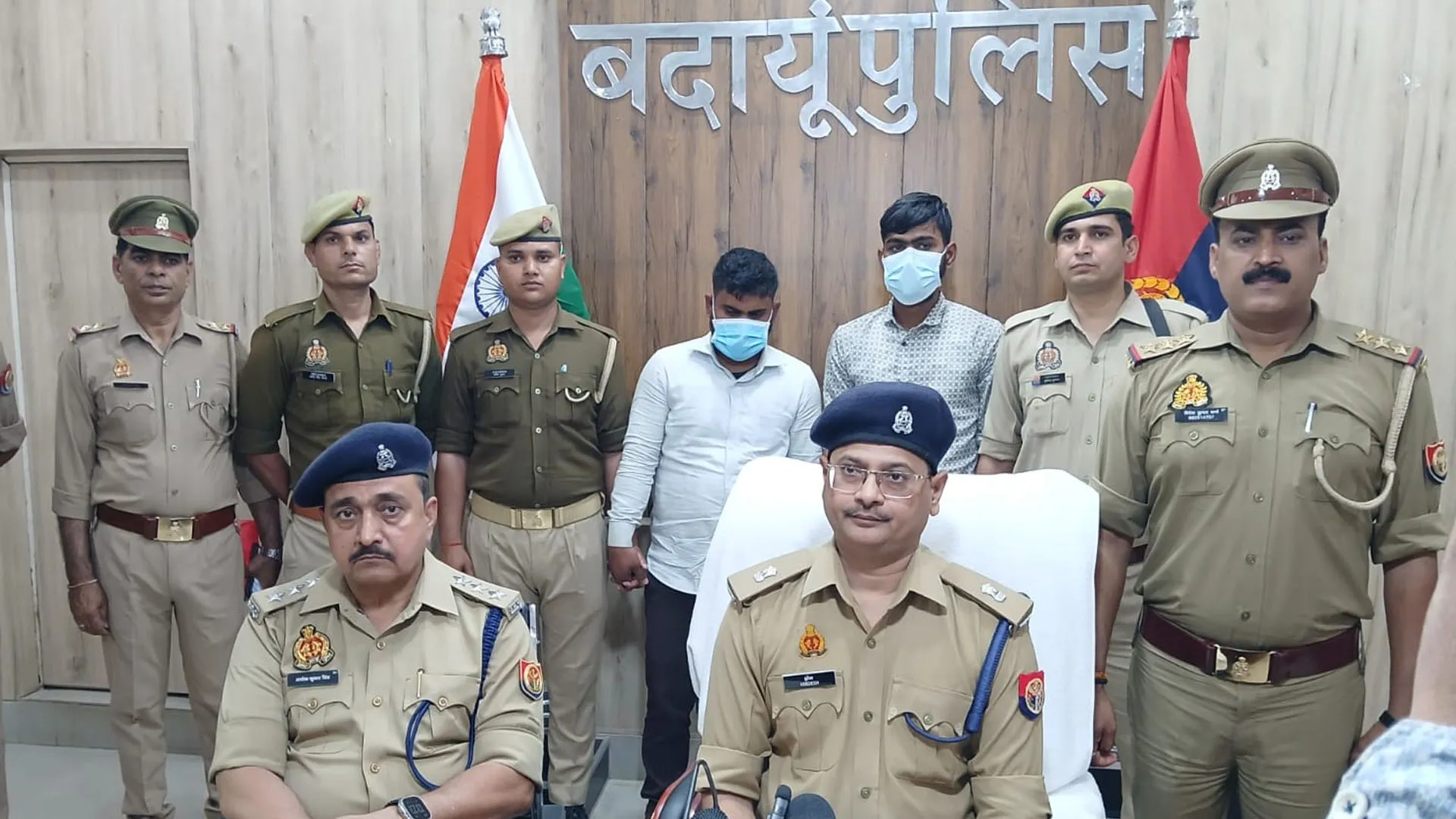 UP: फील्ड ऑफिसर ने मैनेजर से मिलकर बनाया था लूट का षड्यंत्र, दोनों गिरफ्तार