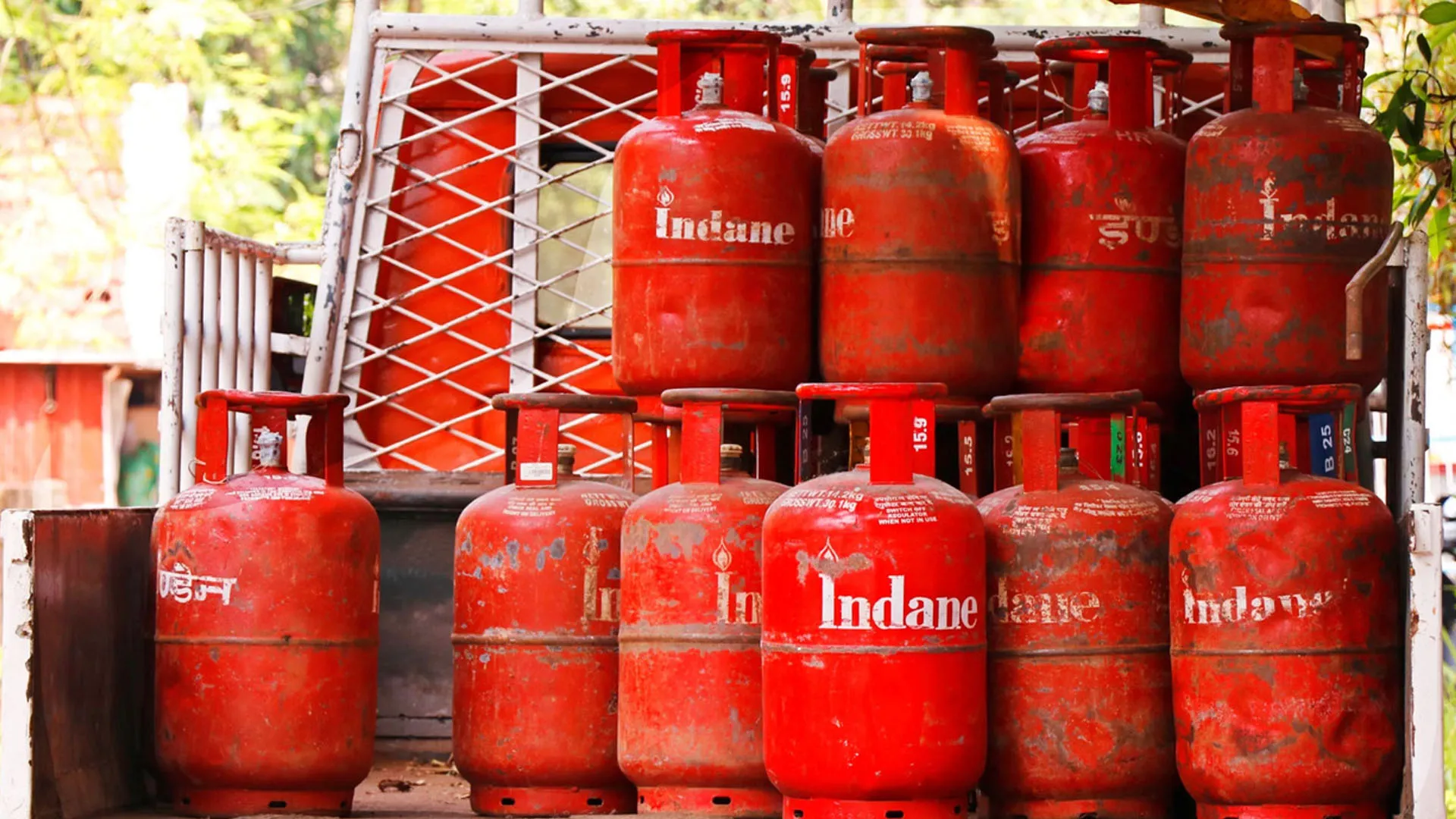 Bareilly : जिले में एलपीजी और तेल पर्याप्त मात्रा में अफवाहों से बचने की सलाह