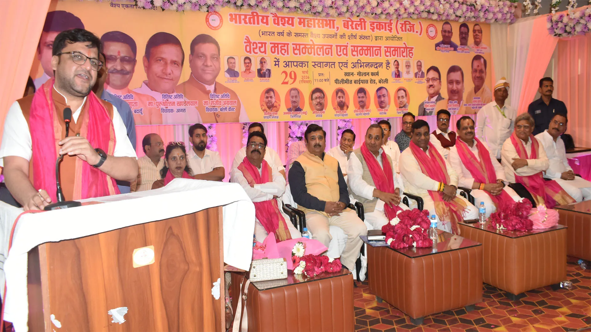 Bareilly : मंत्री नितिन अग्रवाल बोले...व्यापार संभालें मगर एक बच्चे को राजनीति में जरूर लाएं