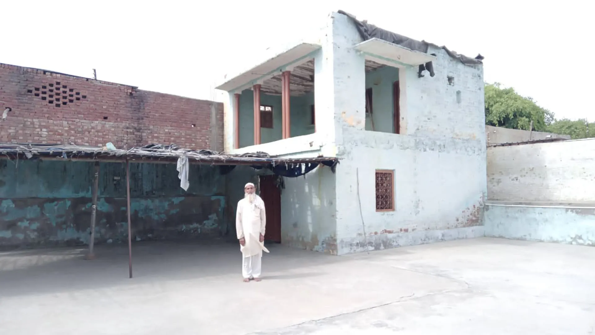 UP: नमाजियों की संख्या सीमित करने के आदेश पर हाईकोर्ट ने की सख्त टिप्पणी