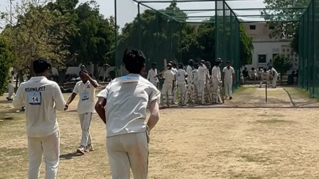 लखनऊ में उमड़ा क्रिकेट का जुनून: U-19 ट्रायल के पहले दिन 250 खिलाड़ियों ने दिखाया दम