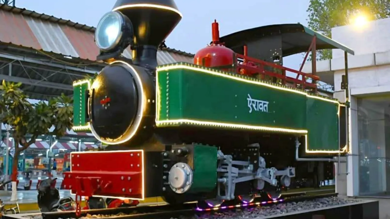  लखनऊ जंक्शन पर रेलवे का गौरवशाली इतिहास हुआ जीवंत: 1926 का विंटेज स्टीम इंजन ‘ऐरावत’ अब बन गया आकर्षण का केंद्र